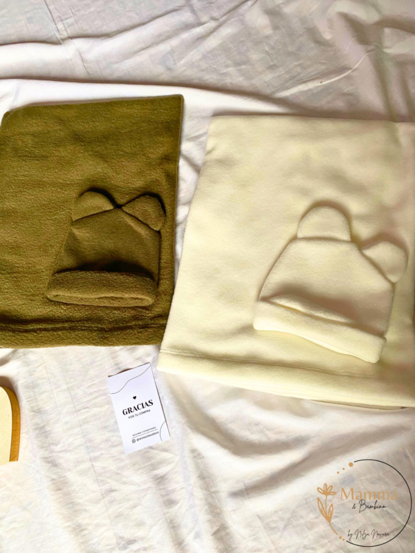 Set bambino Manta Polar + Gorrito con Orejitas
