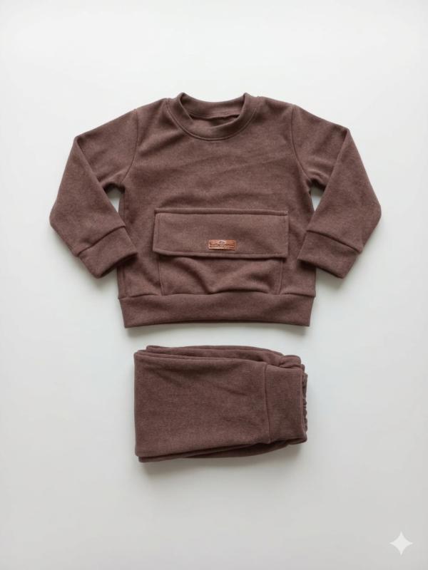 Gemini_Generated_Image_cyfiqpcyfiqpcyfi Conjunto Choco Premium